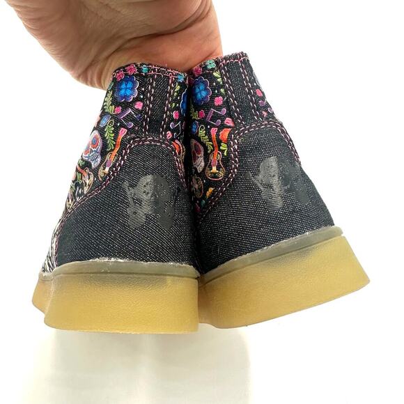 Disney's Coco Light Up Hi-Top Sneakers, VGUC, Sz 2 (K2-B) - Picture 6 of 9